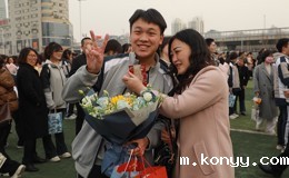 高三年级成人仪式1-7班